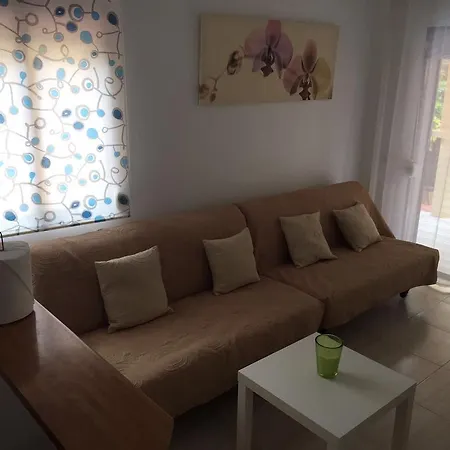 Holidays2la Colina Budget Apartmán